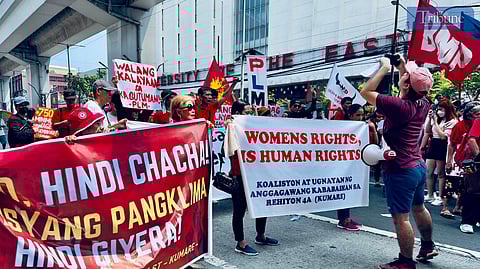 TRIBUNE-womensprotest