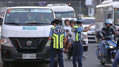 LTO: Apprehended colorum vehicles to stay impounded