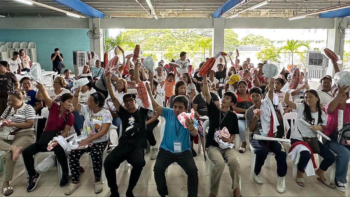Bong Go spearheads aid activity for Muntinlupa displaced workers - Vimarsana News