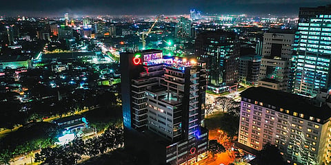 APPLEOne Equicom Tower. 