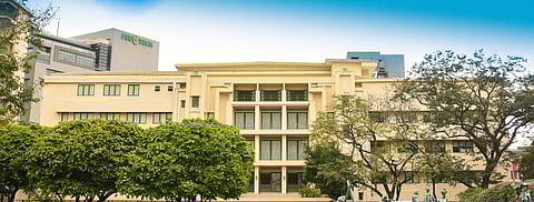 FEU Manila Administration Building.