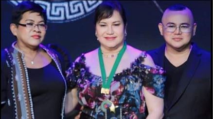 Pilar Mateo and Maria Cecilia T. Bravo.