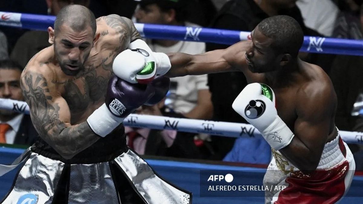 Mayweather dominates Gotti in Mexico City exhibition fight Mayweather dominates Gotti in Mexico City exhibition fight