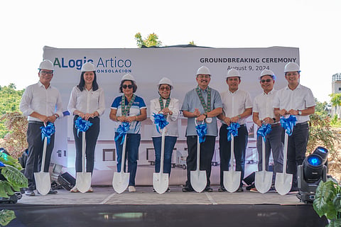 ALLHC head of Industrial Parks and Real Estate Logistics Gabriel Luis T. Sioson, head of ALogis Artico Sherri Pasquil and Tayud barangay captain Fe Cuyos, Consolacion Mayor Teresa Alegado, NMIS Region 7 regional director Dr. Alvin A. Leal, ALLHC chief operating officer Patrick Avila, ALLHC chief finance officer Tristan John de Guzman and ALLHC CM director Dennis Alejandro.