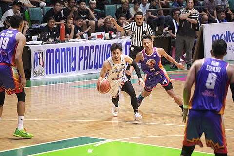 ORLAN Wawar flaunts his deadly form, leading San Juan to an 86-82 win over Pampanga in the Sixth Season of the MPBL.