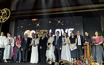 Frasco bags tourism governance plum
