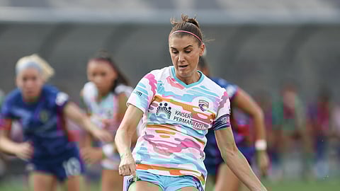 Alex Morgan takes a penalty for San Diego Wave in her farewell game 