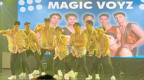 ALL-MAKE group Magic Voyz.