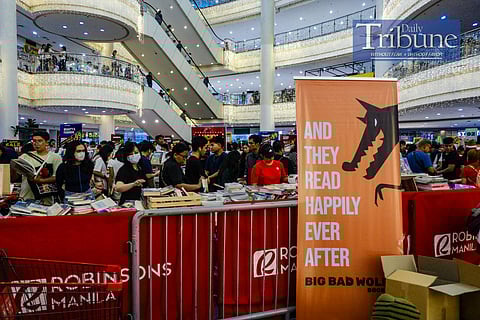 LOOK: The Big Bad Wolf book sale is hosting an "Everything at 99" event from 18 to 23 September 2024 at Robinsons Manila, where all books are priced at P99 each. Shoppers can expect a wide variety of fresh stock from the warehouse, though quantities per title are limited, making it a "treasure hunt." Admission is free and attendees are encouraged to bring their own bags and hygiene items. This sale coincides with another Big Bad Wolf event at SM City Bacolod from 20 to 29 September, continuing the brand’s mission to make books more accessible globally. 