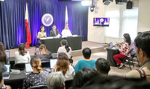 Finance Secretary Ralph Recto (center, seated) assured the public that inflation is on a downward trajectory and will remain manageable for the rest of the year as government interventions take full effect, during a press briefing in Malacañang Palace on Tuesday. Also answering questions from the members of the media was Agriculture Secretary Francis Tiu Laurel, moderated by press briefer Daphne Oseña-Paez. 