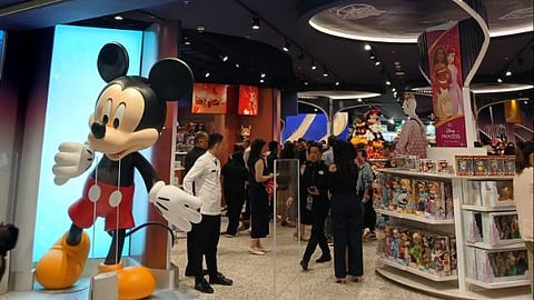 TRIBUNE-DisneyStore