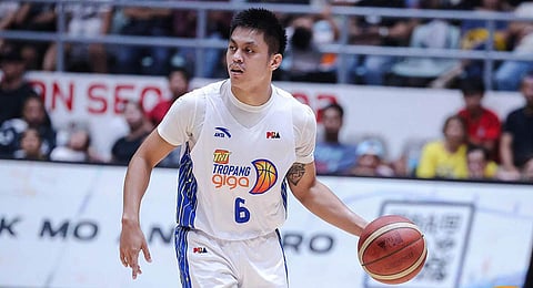 (FILE) TNT guard Rey Nambatac