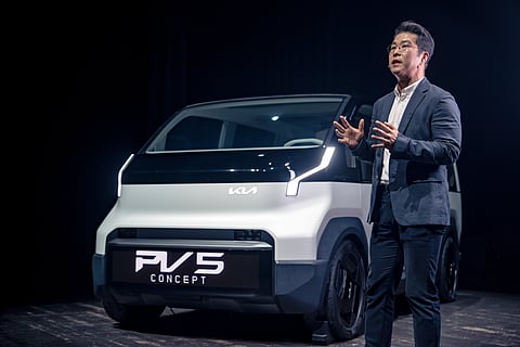 Kyung Hyun Park, head of New Business Strategy Team, presenting Kia’s PBV (Platform Beyond Vehicle) business strategy and highlighting the PV5 Concept.