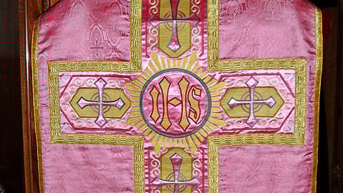 Rose chasubles (Sunday Gaudete and Laetare), formerly Speyer Cathedral, now Stiftskirche Neustadt / Weinstraße