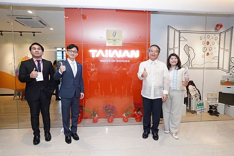 (FROM left) Philippine Retirement Authority Lawyer Karlo Dalin, Taiwan Tourism Administration Director for International Affairs Division Ben Huang, TECO Representative Wallace Minn-Gan Chow, and Philippine Travel Agencies Association President Mariegel Tankiang Manotok led the opening of TTIC in the Philippines. 