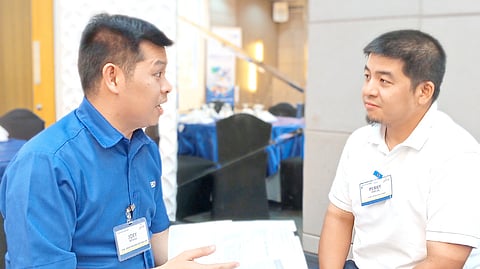 Free to do other things for his business. Joey De Villa (left), Team Head of BDO’s CMS-SME Business Development, explains to Perry Ong, Jr. how BDO CMS will improve the payroll system of Ong’s food manufacturing business.