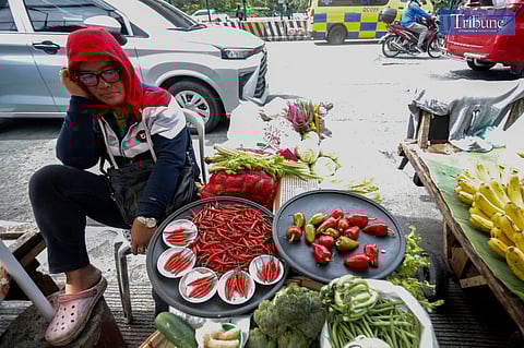 VENDORS along EDSA report rising chili and bell pepper prices as supply tightens at Mega Q-Mart in Cubao, Quezon City.