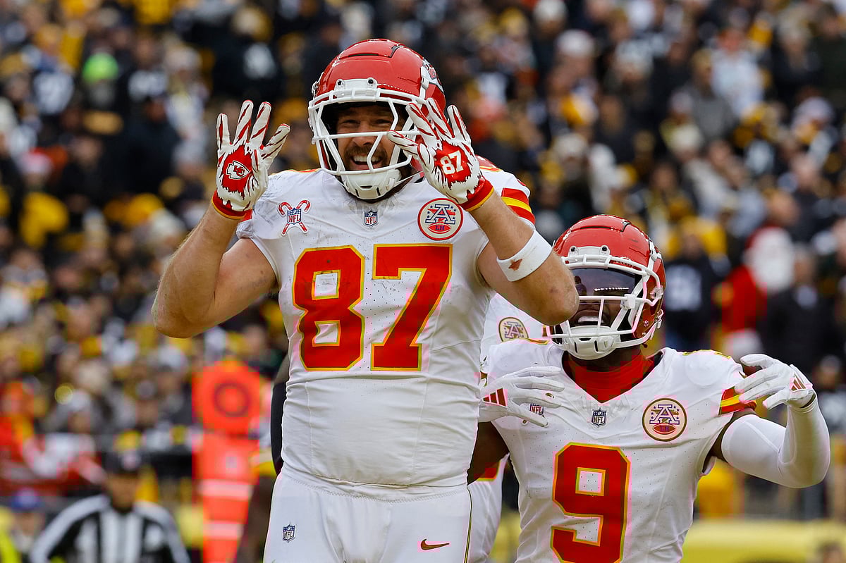 Travis Kelce Leads 2025 Pro Bowl Fan Voting, NFL Announces
