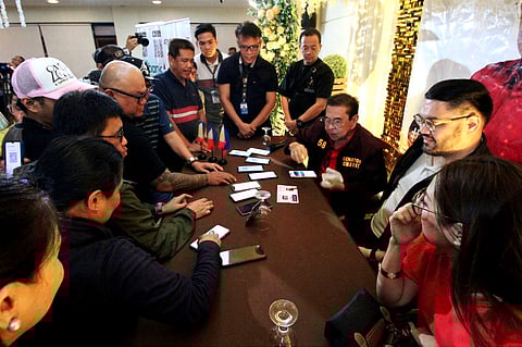 'Manong Chavit' Singson honors father's legacy with his word