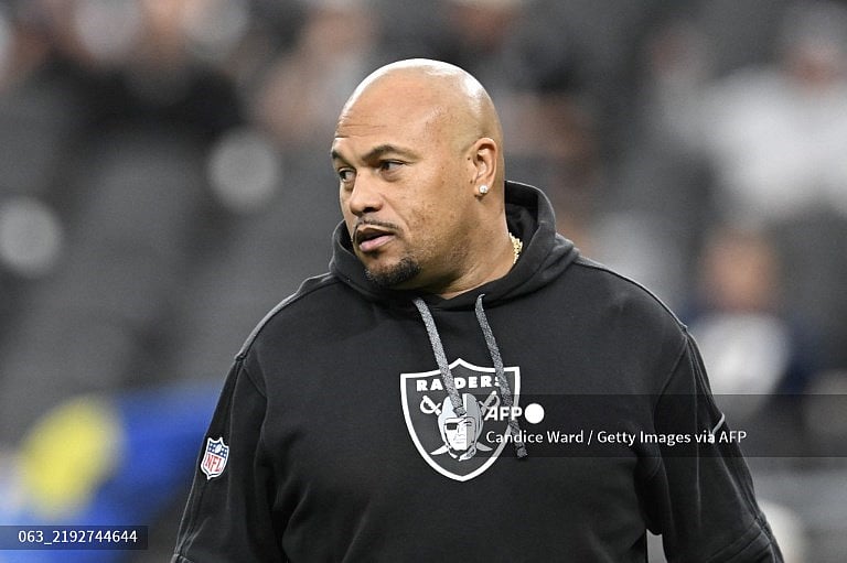 Las Vegas Raiders Fire Head Coach Antonio Pierce After 413 Season