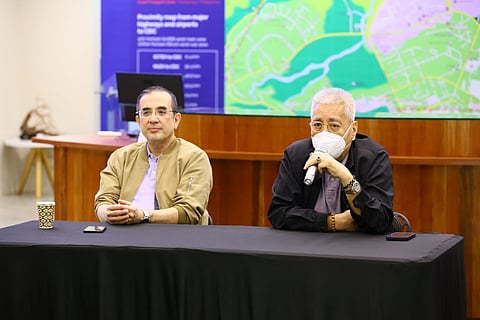 From L to R: Meralco spokesperson Joe del Rosario Zaldarriaga and Senior Citizens Partylist Rep. Rodolfo “Ompong” Ordanes