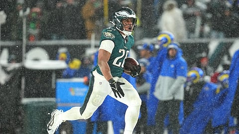 SAQUON Barkley shines in punishing weather to lift the Philadelphia Eagles to a 28-22 win over the Los Angeles Rams to advance to the NFC Championship game in the National Football League.   
