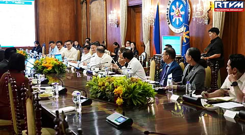 Marcos backs semiconductor industry growth