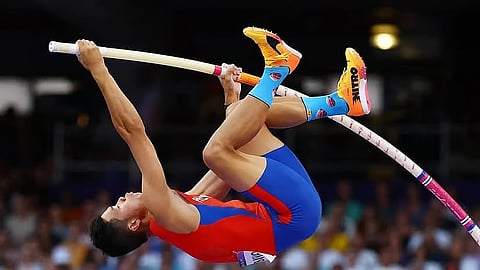 Obiena settles for silver