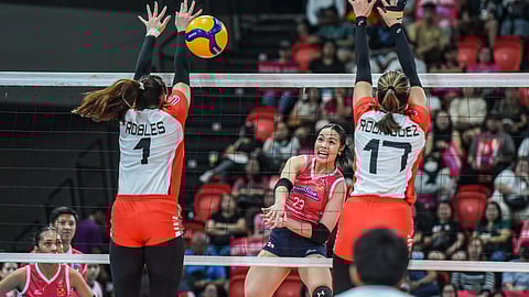 Jema Galanza provides ample firepower in Creamline’s 25-17, 25-17, 25-21 win over Chery Tiggo on Thursday in their PVL All-Filipino Conference match at the Philsports Arena in Pasig.