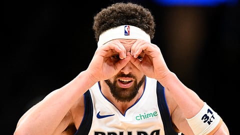 Klay Thompson is on target, dropping 23 of a team-high 25 points in the first half to lead the Dallas Mavericks to a 127-120 win over the Boston Celtics in the NBA regular season.