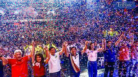 Alyansa senatorial candidates with President Marcos 