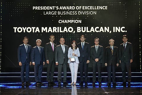 Shown are: (from left) Toyota Motor Philippines senior vice president for Marketing Division Sherwin Chua-Lim, TMP executive vice president for Marketing Division Jose Maria Atienza, TMP president Masando Hashimoto, Toyota Marilao, Bulacan Inc. chairman Atty. Reginaldo Oben, TMR general manager Gina Loo, TMR president Don Juan Miguel Oben, TMP chairman Alfred V. Ty, TMP vice chairman Dr. David Go and TMP senior vice president for Marketing Division Masahiro Haoka.