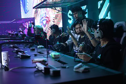 Aurora beats Twisted Minds