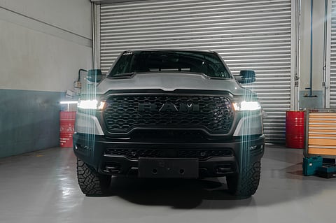 With its aggressive grille and all-LED lighting, the Ram 1500 Rebel commands attention. 