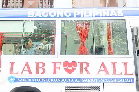 The ‘Lab for All’ program offers various health services such as free consultations, medicines and basic laboratory tests via mobile clinics — an initiative that is part of efforts to improve healthcare access, especially in remote or underserved areas.