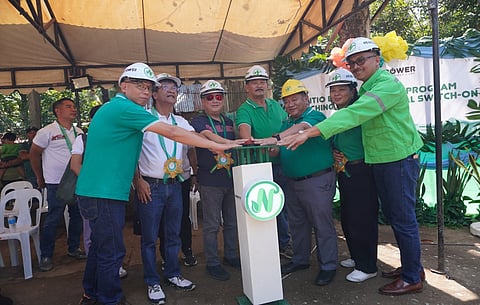 A new sunshine light for Purok Sunflower in Bago city