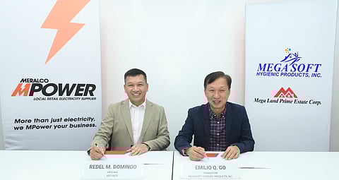 SHARED VISION. MPower has renewed its contract with Megasoft Hygienic Products, Inc. and signed a new retail electricity 
supply agreement with Mega Land Prime Estate Corp. In photo are (L-R) Meralco First Vice President and MPower Head 
Redel M. Domingo and Megasoft President and Head Chief Executive Officer Emilio Q. Go. 