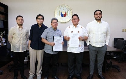House prosecutors seek Senate summons for Sara