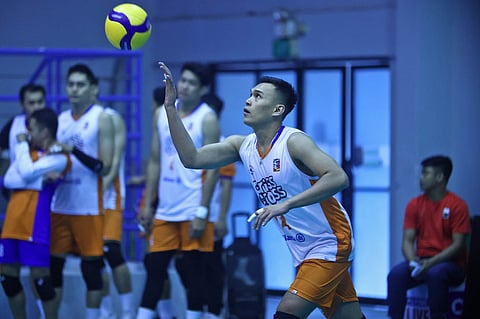 ISH Polvorosa and Criss Cross seek to book a return flight to the finals when they face VNS-Laticrete in the semifinals of the Spikers’ Turf Open Conference on Wednesday. 