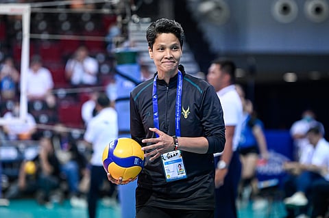 coach Tina Salak