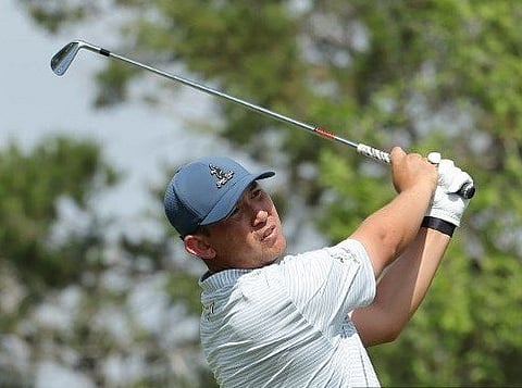 Mitchell sizzles with 63, Hoey fires 69
