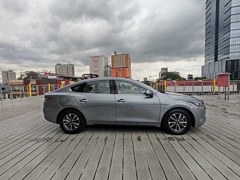 The BYD Seal 5 DM-i stands ready for the city and the open road.