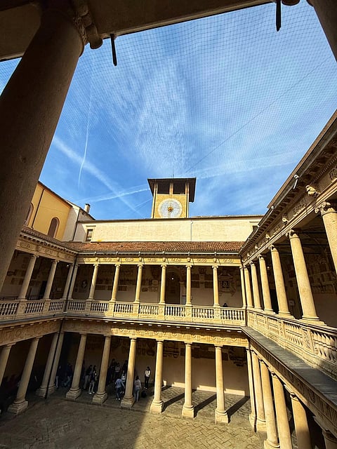 Filipino teenager dies after being struck by train in Milan, Italy