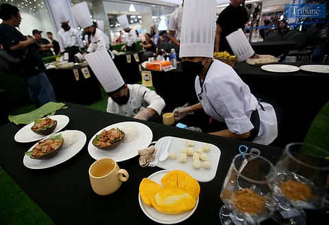 As part of the SUMAKA Festival, culinary students and alumni showcased their creativity by preparing a variety of dishes and desserts using kasoy, suman, and mango as key ingredients during the MayTime Fest Culinary Challenge held at SM Masinag in Antipolo on Friday, 9 May 2025. The MayTime Festival is a month-long celebration of Antipolo’s rich culture and signature delicacies: kasoy, suman, and mangga.