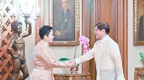 PRESIDENT Ferdinand Marcos Jr. receives Mongolia’s Foreign Minister Battsetseg Batmunkh during her courtesy call at Malacañang Palace on Monday. 