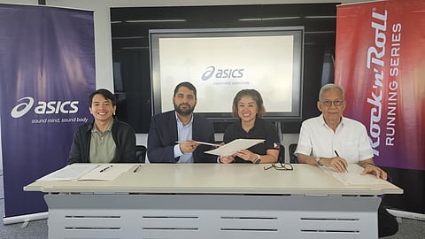 KABIR Buxani (second from left), director of SONAK Corp., and Princess Galura, president of Sunrise Events Inc., sign the contract naming ASICS as sponsor of the 2025 AIA Rock ‘n’ Roll Running Series Manila. Also shown are ASICS Philippines brand communication executive Diego Vergel de Dios (left) and Atty. Santi Polido of Sunrise Events, Inc.
