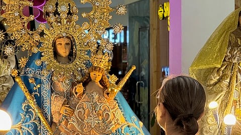 A floral tribute to the Queen of Heaven: Marian exhibit blooms at Ali Mall