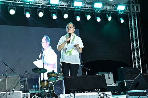 PEZA director general Tereso Panga has the full support of major business groups, who praise his effective and fair management of the ecozones.