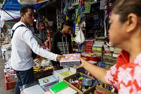 PARENTS and guardians flock to Divisoria, Manila, on Tuesday, 3 June 2025, to buy school supplies in preparation for the upcoming 2025–2026 school year.
