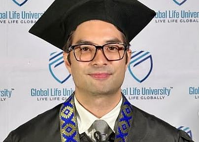 Joross Gamboa earns degree in AB Biblical Studies